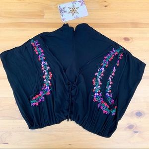 🌸 Angie Embroidered Black Romper